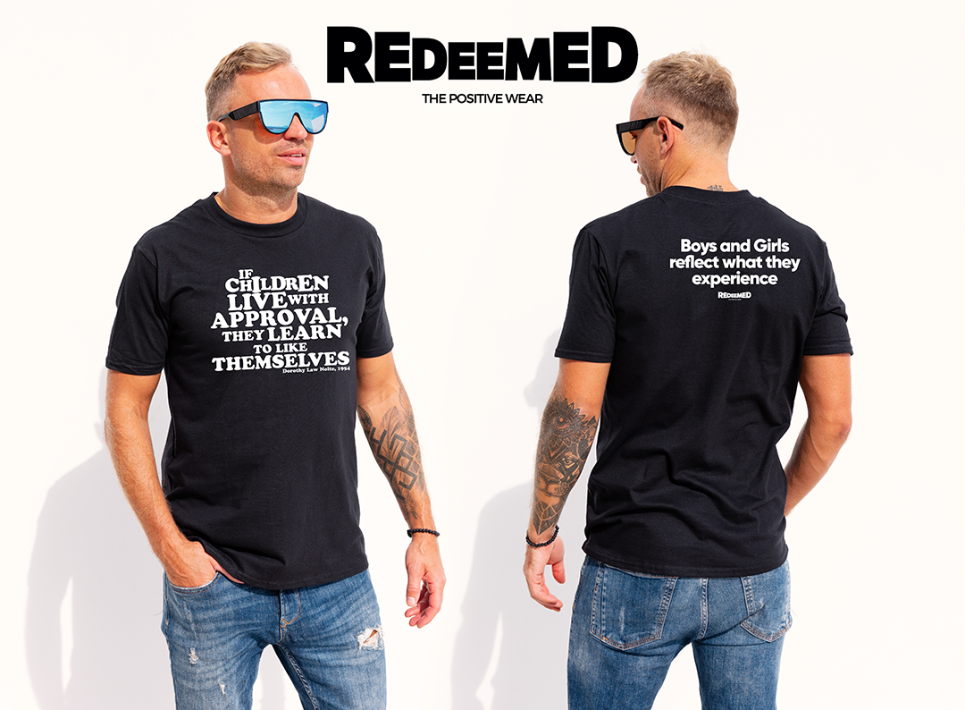 “If children live with approval, they learn to like themselves.” – Black  (Gildan G5000) T-shirt