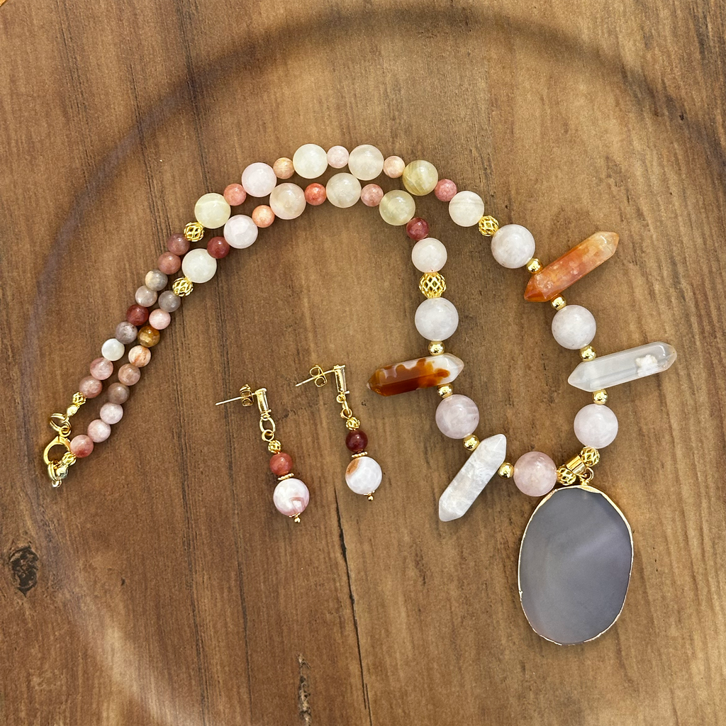 Earthlight Balance Necklace