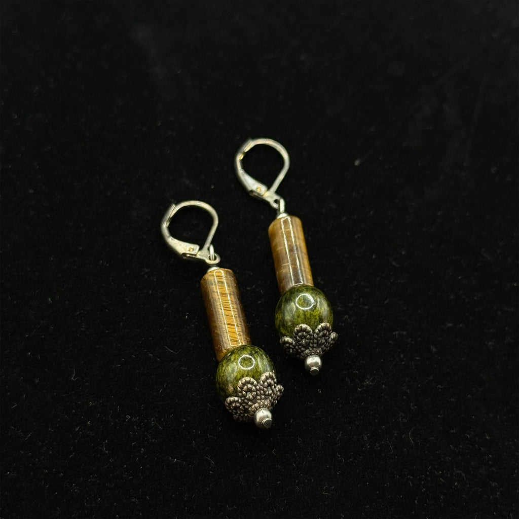 Green Jasper Statement Necklace – Abalone Pendant