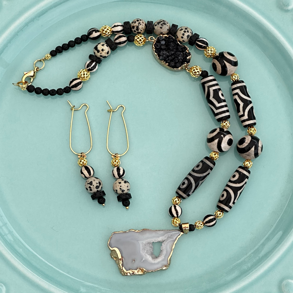 Black & Gold Agate Necklace Set